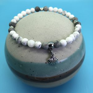 Howlite and Jasper Anklet With Shell Charm