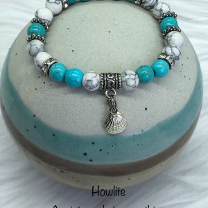 Howlite Bracelet With Seashell Charm